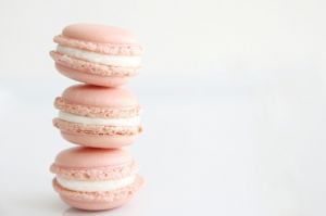 mylusciouslife.com - pink macarons.jpg